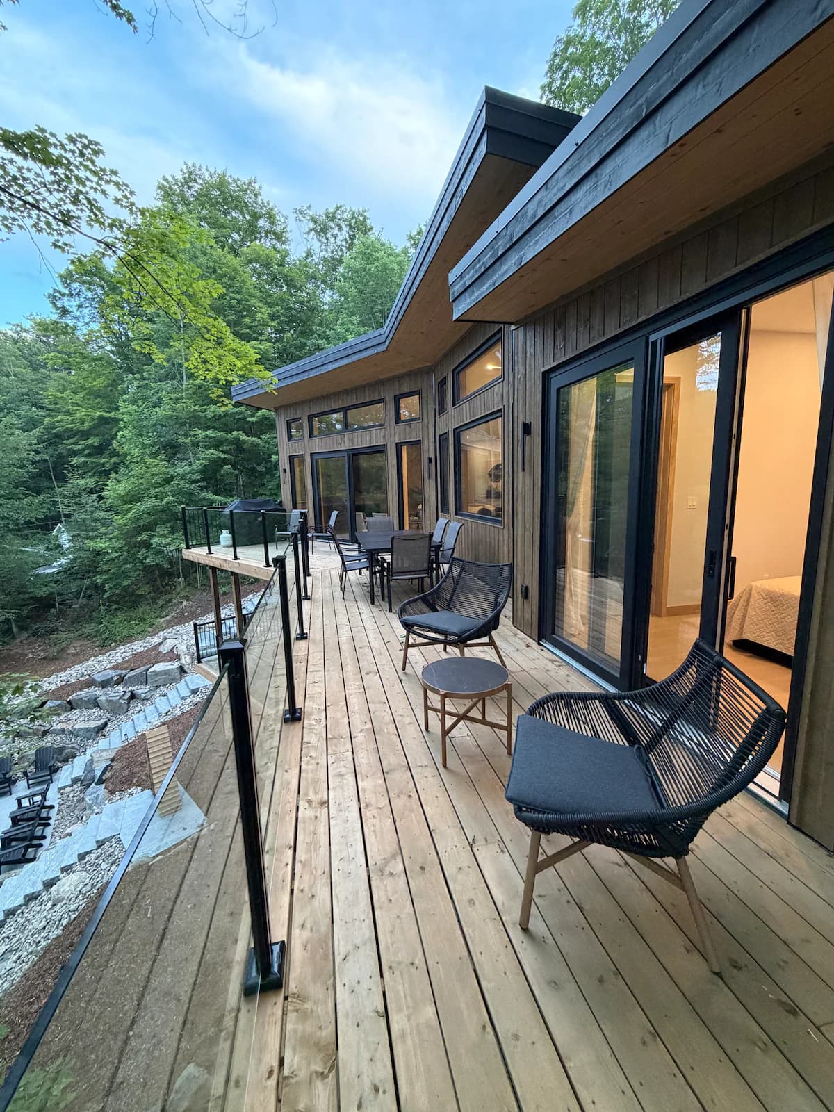 Otter Lakehouse – Luxury Waterfront Retreat - Photo 5