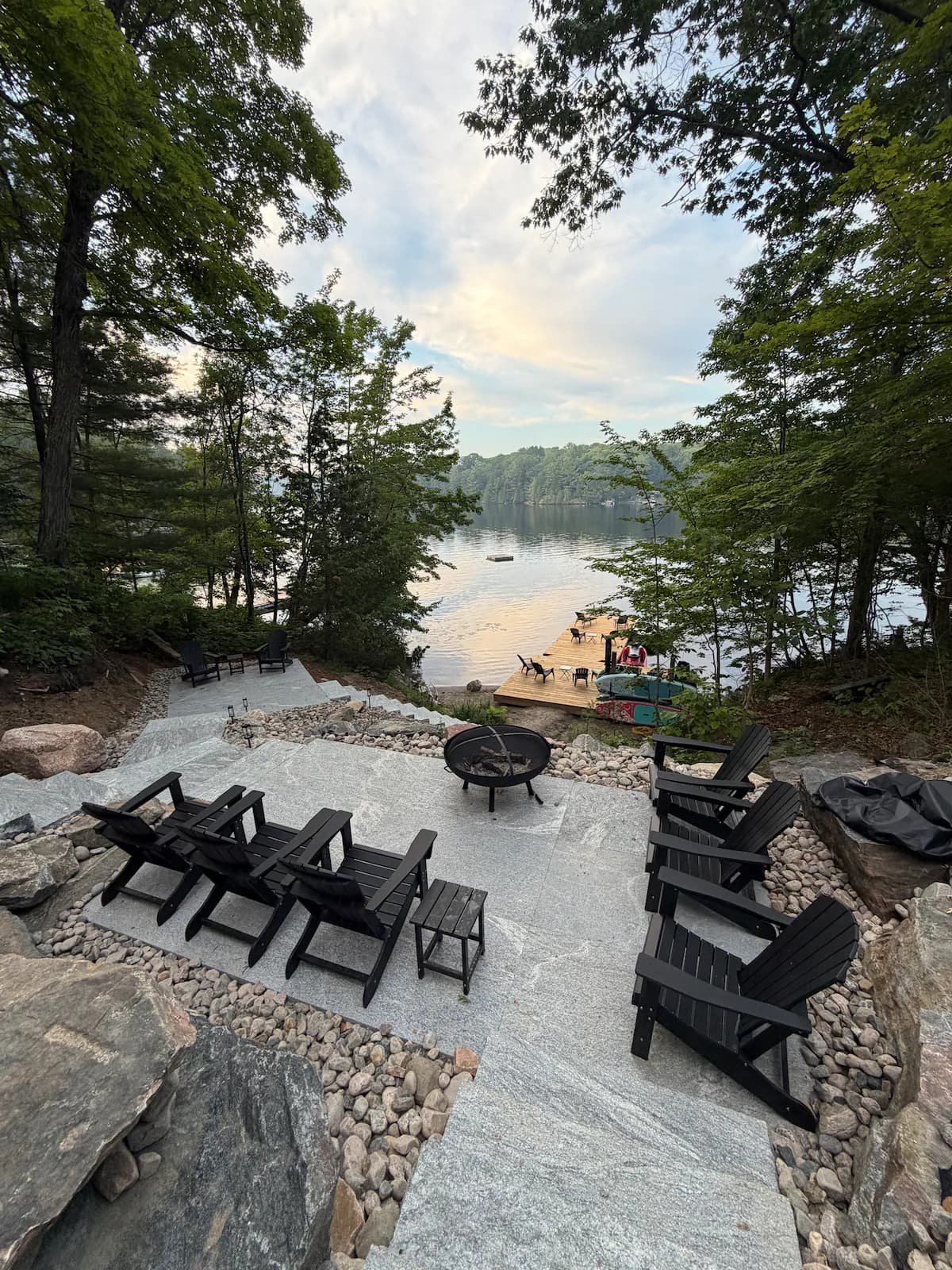 Otter Lakehouse – Luxury Waterfront Retreat - Photo 4